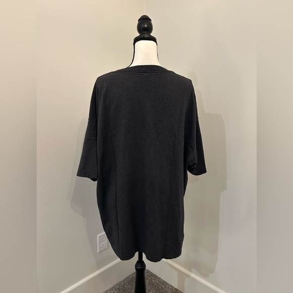 Rare Disney World Mickey Mouse Tee - Picture 3 of 4